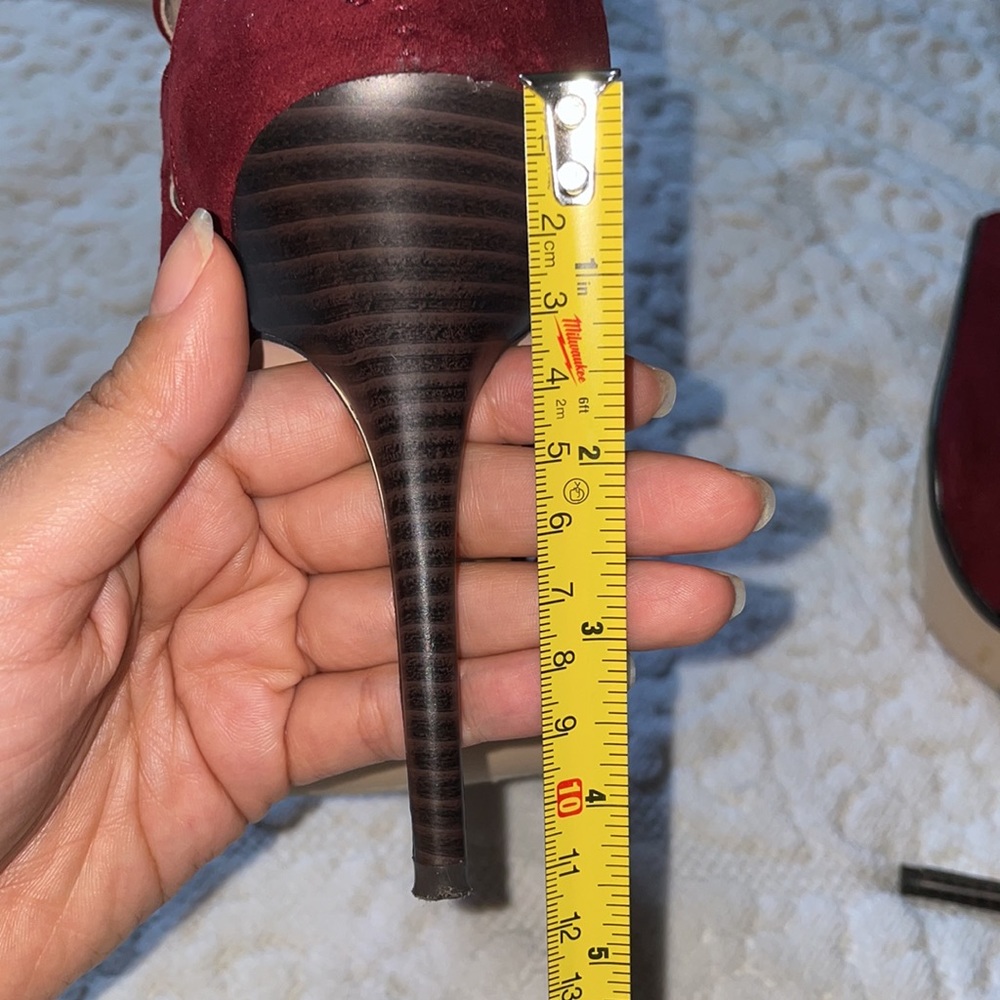 Burgundy Point Toe Heels - Picture 5 of 9